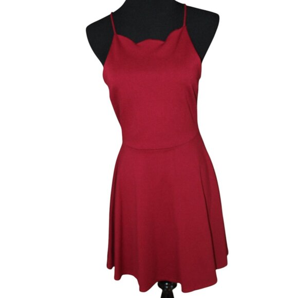 Monteau Dresses & Skirts - Monteau Swing Dress Women's Wine Scalloped Neck Spaghetti Strap Knit Small S EUC